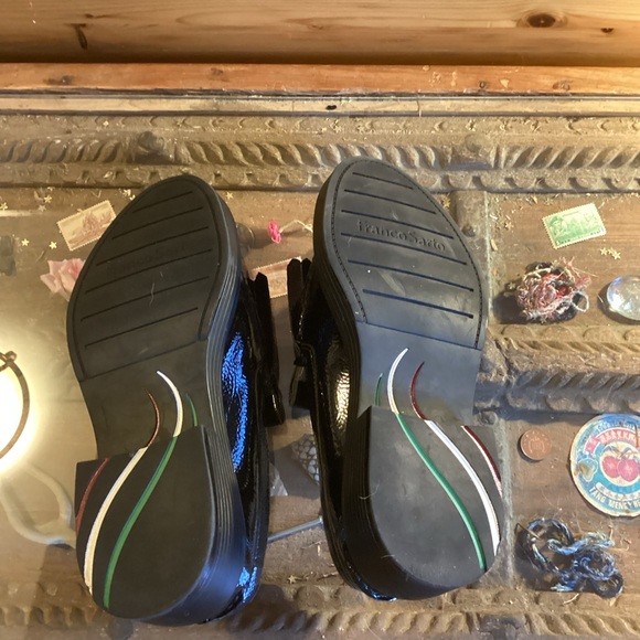 Franco Sarto Black Patent Leather Platform Loafers with Tassles - Picture 3 of 4